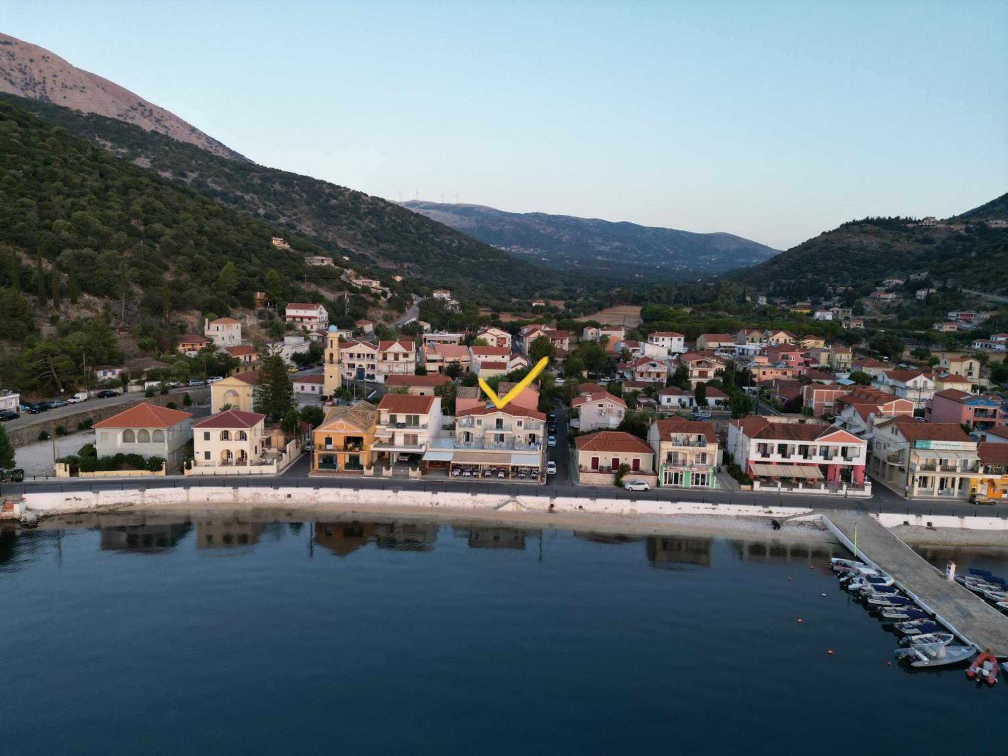 Sunrise Bay Apts Agia Efimia Eksteriør bilde